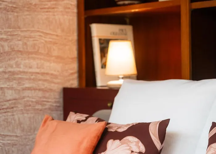 Le Madeleine - - Elegant - Cozy - By Primo Daire