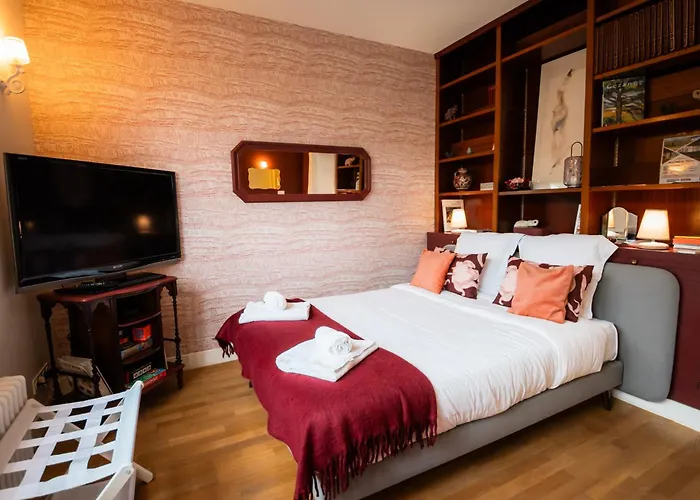 Le Madeleine - - Elegant - Cozy - By Primo דירה *